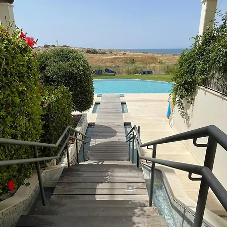 公寓 Celeste By The Sea Paphos