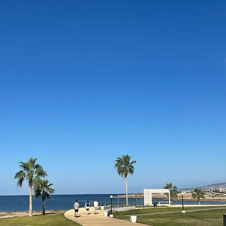 Appartement Celeste By The Sea Paphos