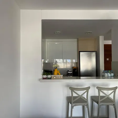 Appartement Celeste By The Sea *
